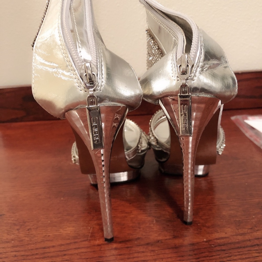 Crystal pumps - Picture 3 of 3